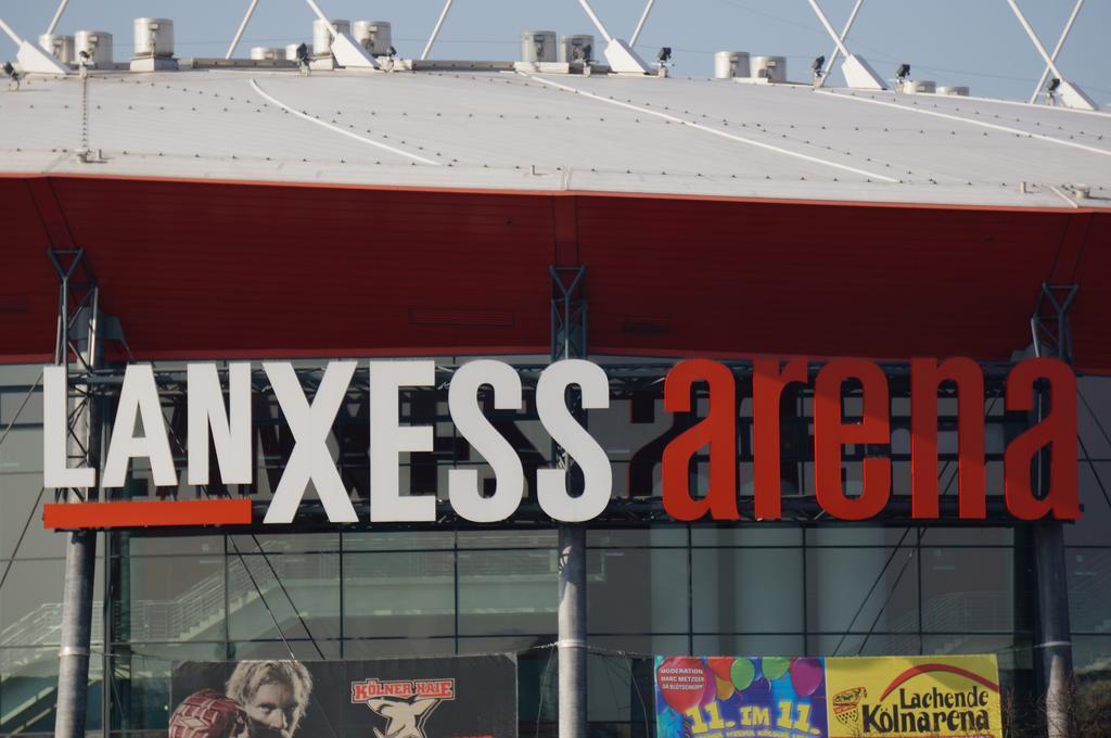 Koeln Deutz/Messe, Lanxess Arena Apartment ภายนอก รูปภาพ