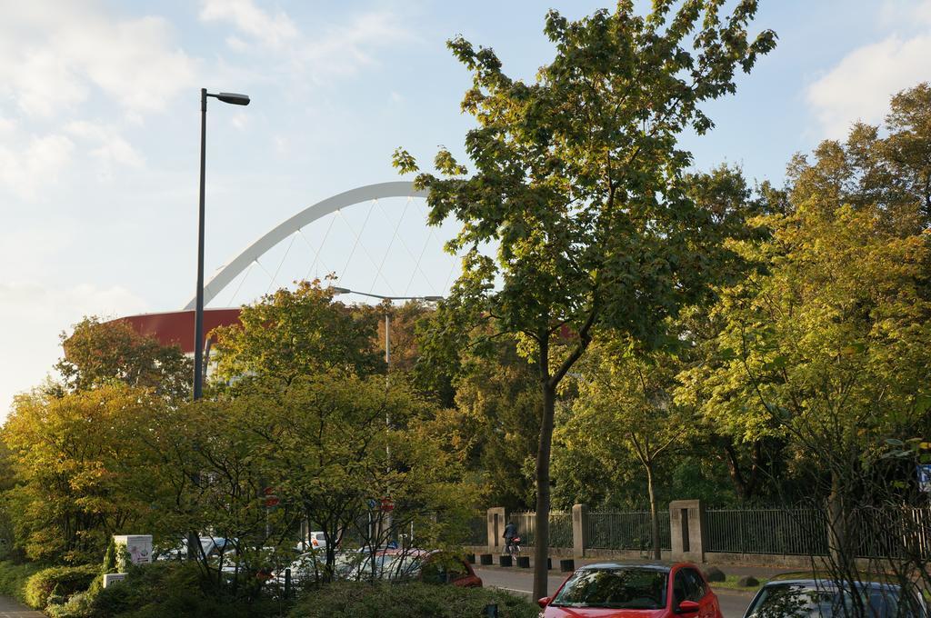 Koeln Deutz/Messe, Lanxess Arena Apartment ภายนอก รูปภาพ